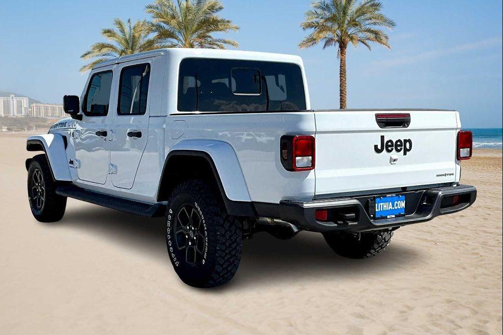 new 2025 Jeep Gladiator car, priced at $45,059