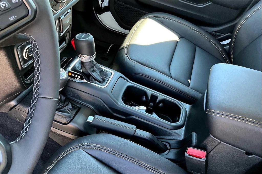 new 2025 Jeep Gladiator car, priced at $45,059