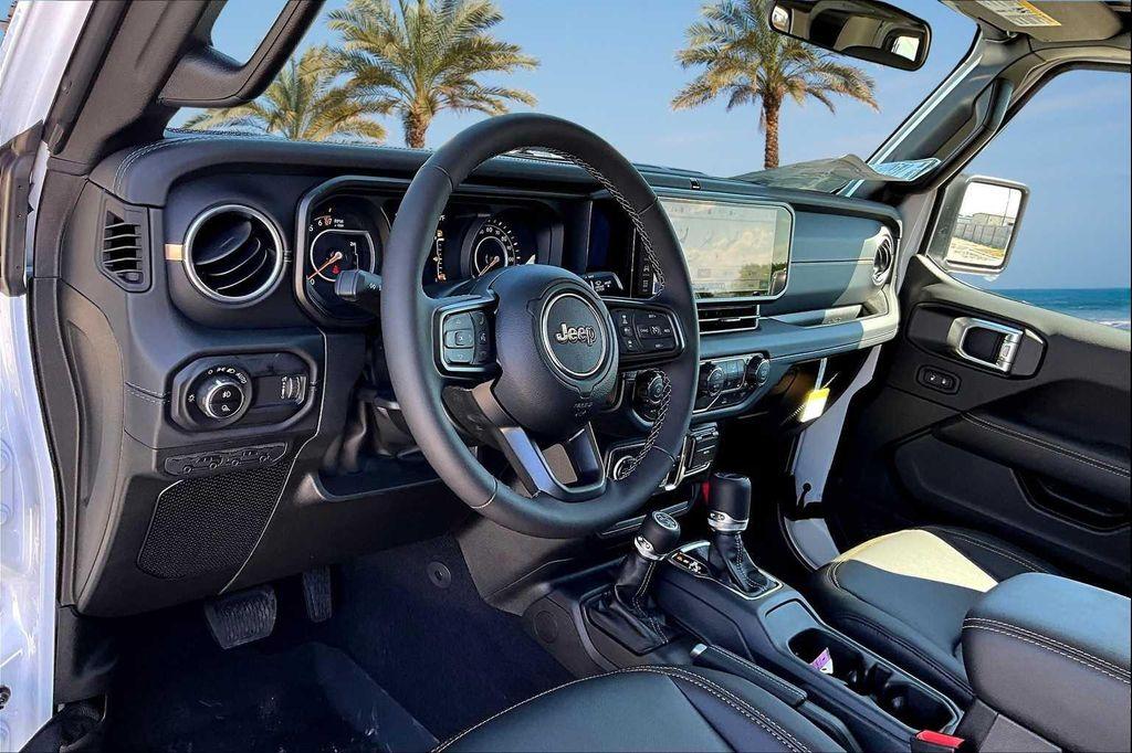 new 2025 Jeep Gladiator car, priced at $45,059