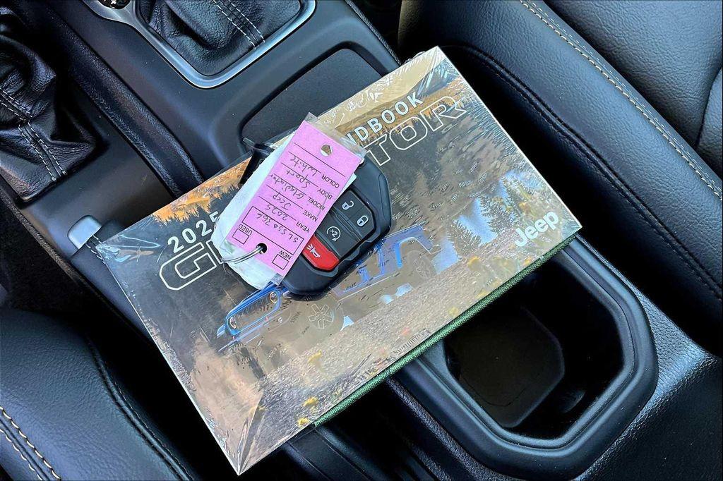 new 2025 Jeep Gladiator car, priced at $45,059