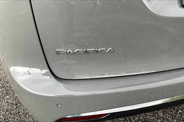 new 2025 Chrysler Pacifica car, priced at $41,747