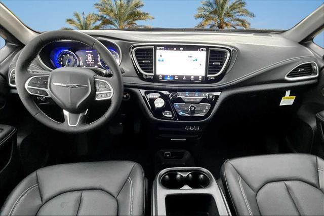 new 2025 Chrysler Pacifica car, priced at $41,747