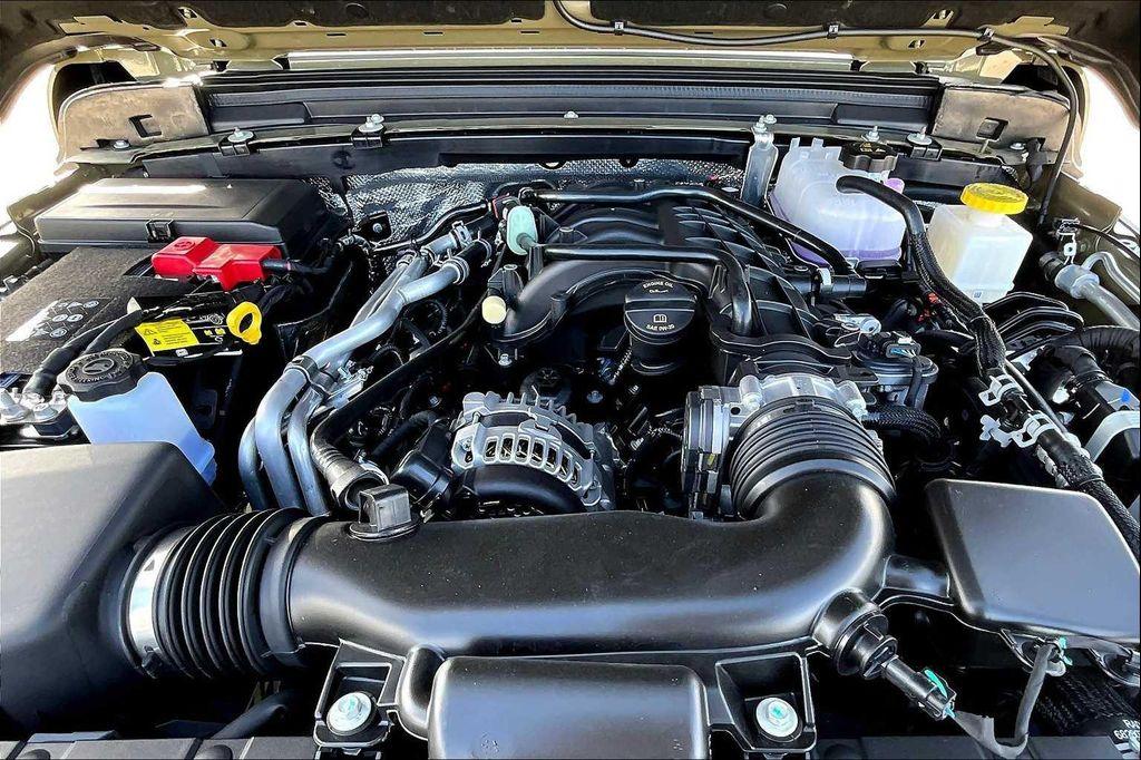 new 2025 Jeep Gladiator car, priced at $48,304