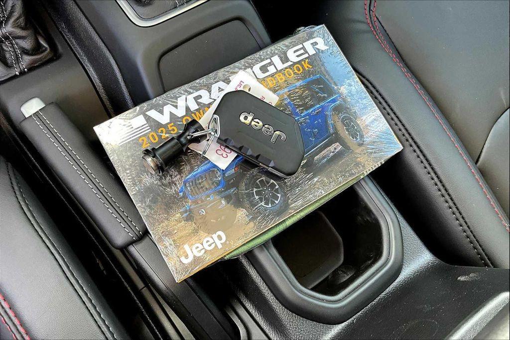 new 2025 Jeep Wrangler car, priced at $62,347