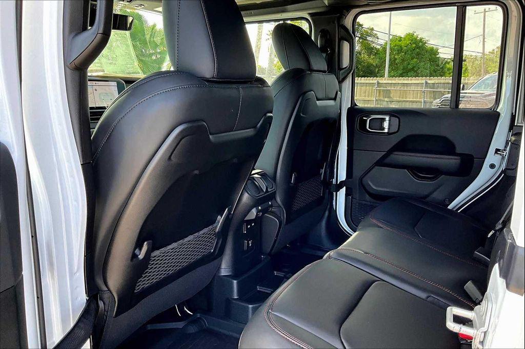 new 2025 Jeep Wrangler car, priced at $62,347