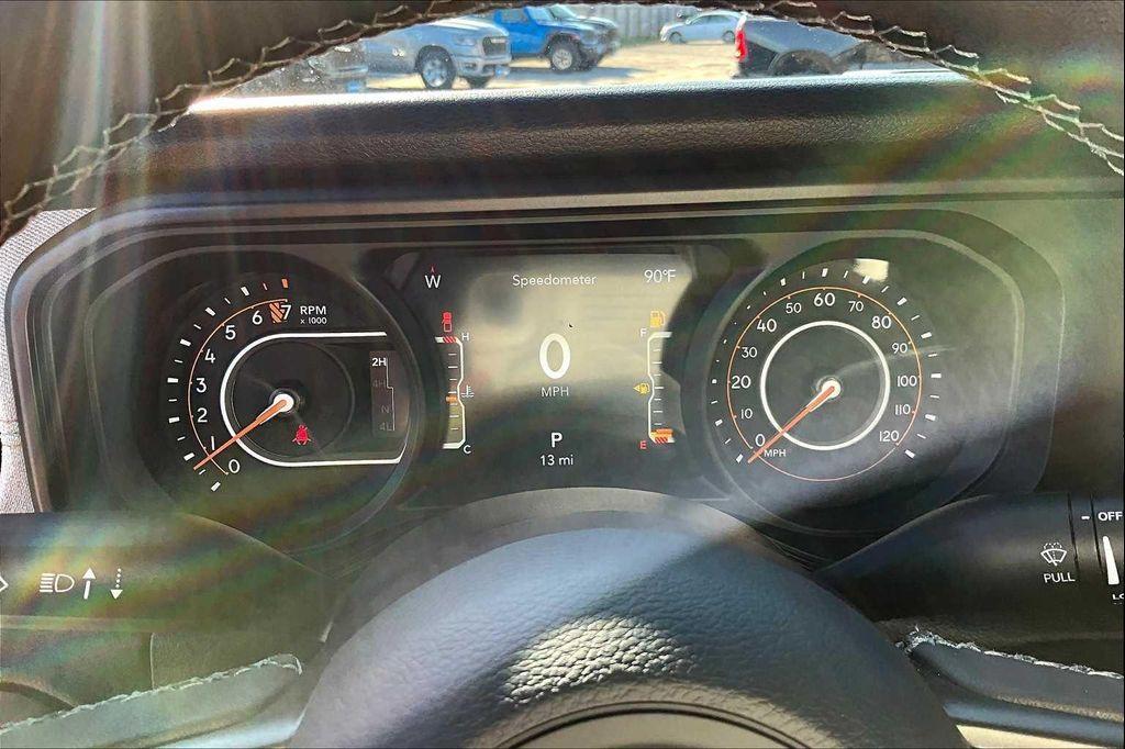 new 2025 Jeep Gladiator car, priced at $44,732