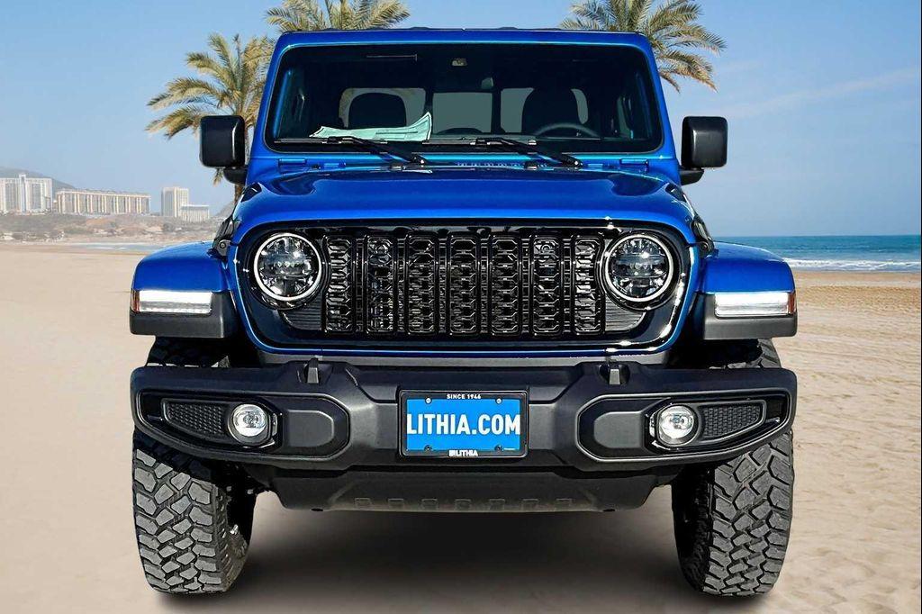 new 2025 Jeep Gladiator car, priced at $44,732