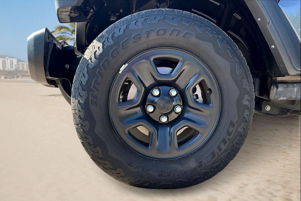 used 2023 Jeep Gladiator car, priced at $30,788