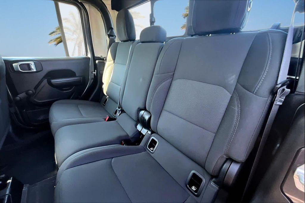 used 2023 Jeep Gladiator car, priced at $30,788