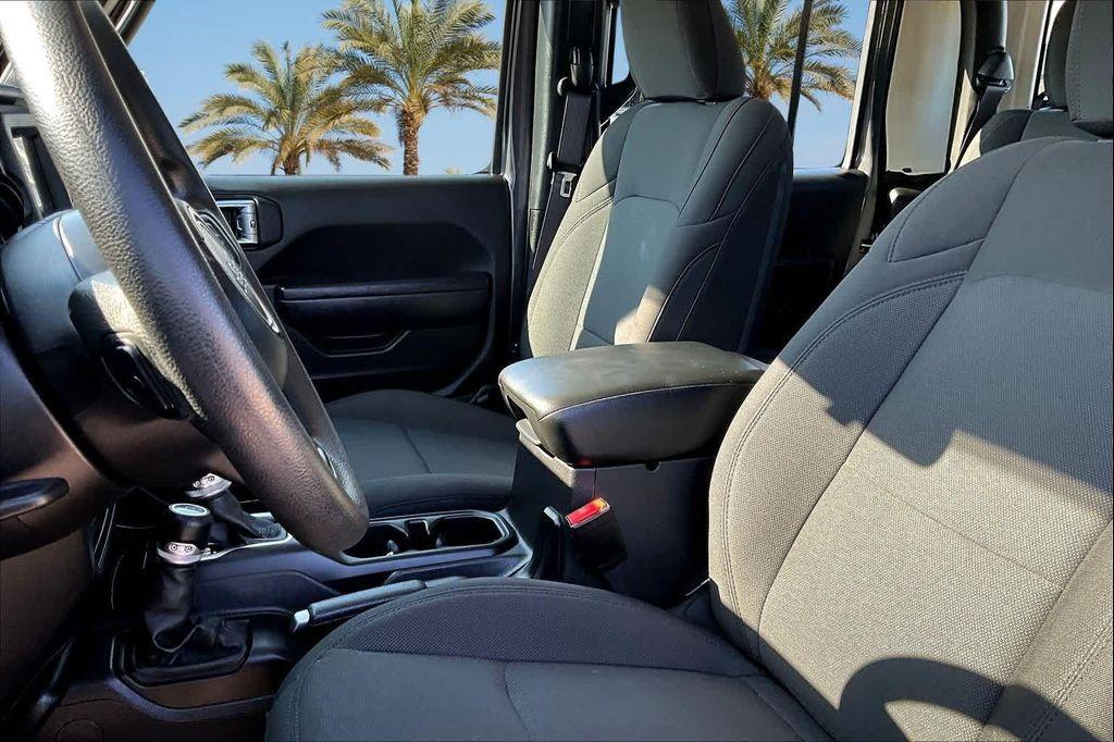 used 2023 Jeep Gladiator car, priced at $30,788