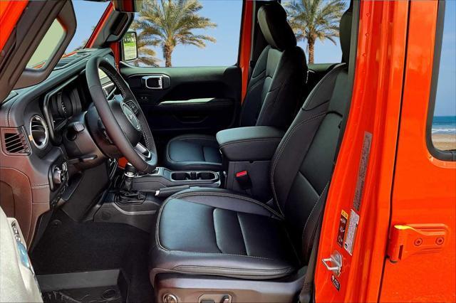 new 2025 Jeep Gladiator car, priced at $47,717