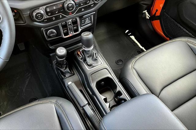 new 2025 Jeep Gladiator car, priced at $47,717