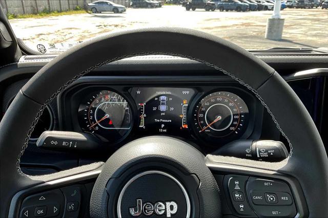 new 2025 Jeep Gladiator car, priced at $48,925