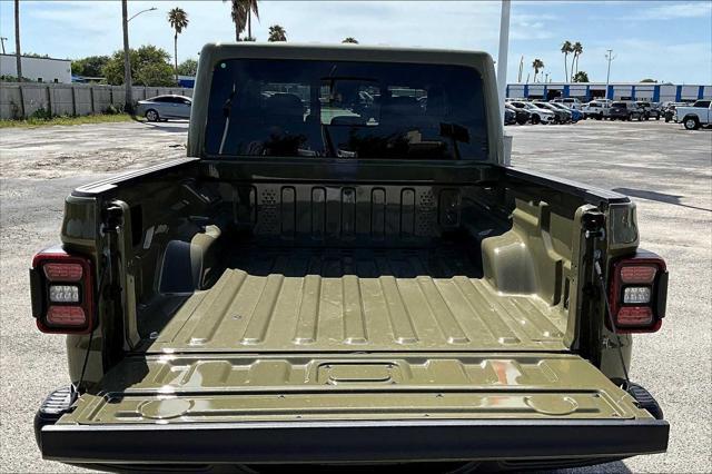 new 2025 Jeep Gladiator car, priced at $48,925