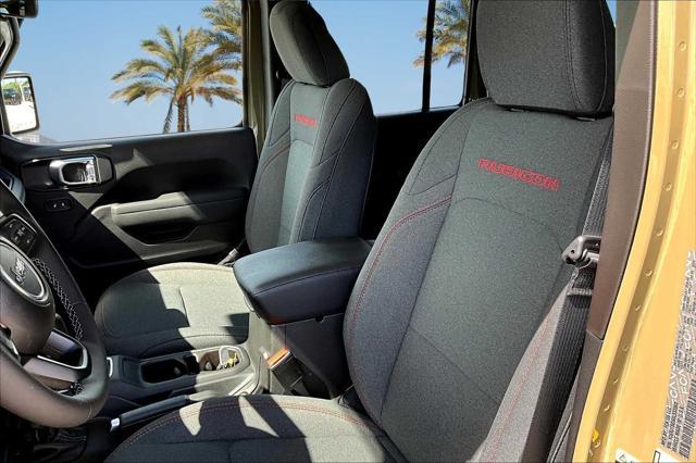 new 2025 Jeep Gladiator car, priced at $48,925