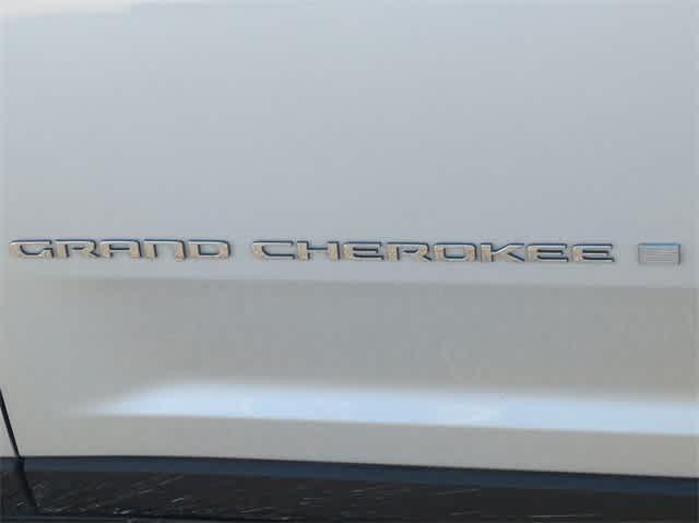 used 2022 Jeep Grand Cherokee car, priced at $32,991