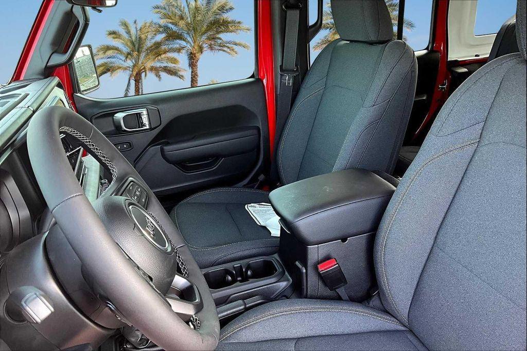 new 2025 Jeep Wrangler car, priced at $50,096