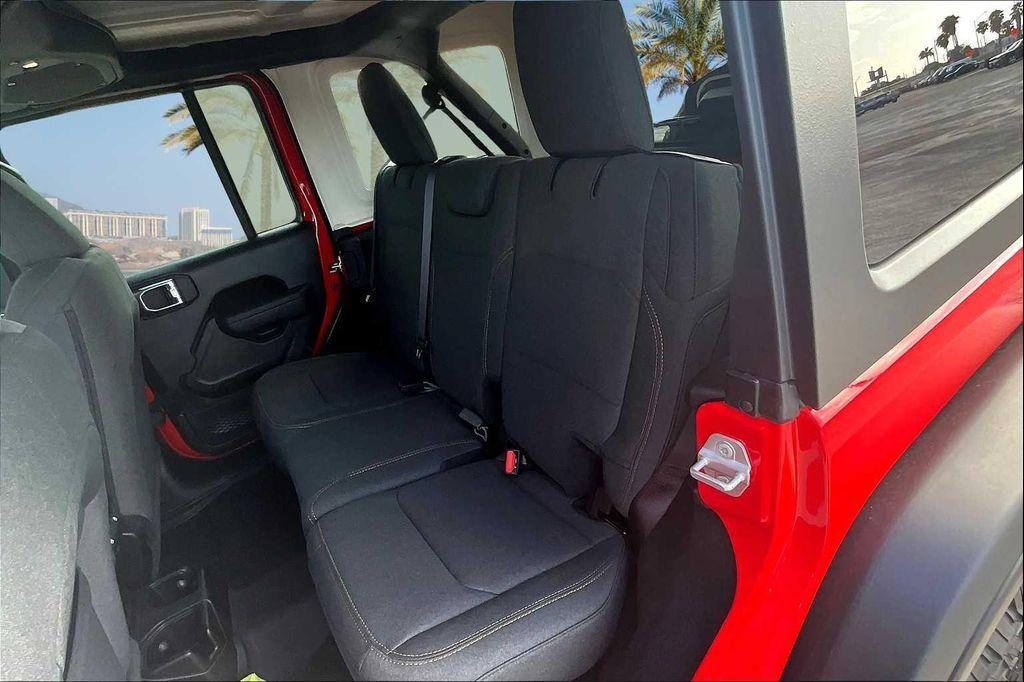 new 2025 Jeep Wrangler car, priced at $49,085