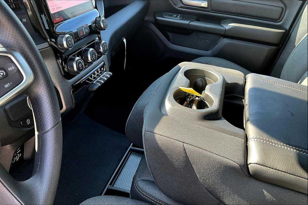 new 2025 Ram 1500 car, priced at $39,633