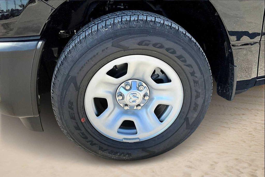 new 2025 Ram 1500 car, priced at $39,633