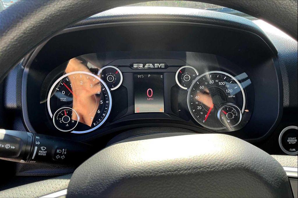 new 2025 Ram 1500 car, priced at $39,633