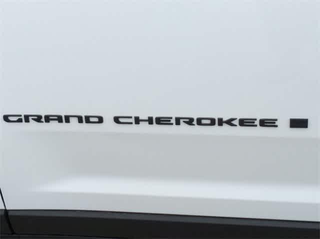 new 2025 Jeep Grand Cherokee car, priced at $39,931