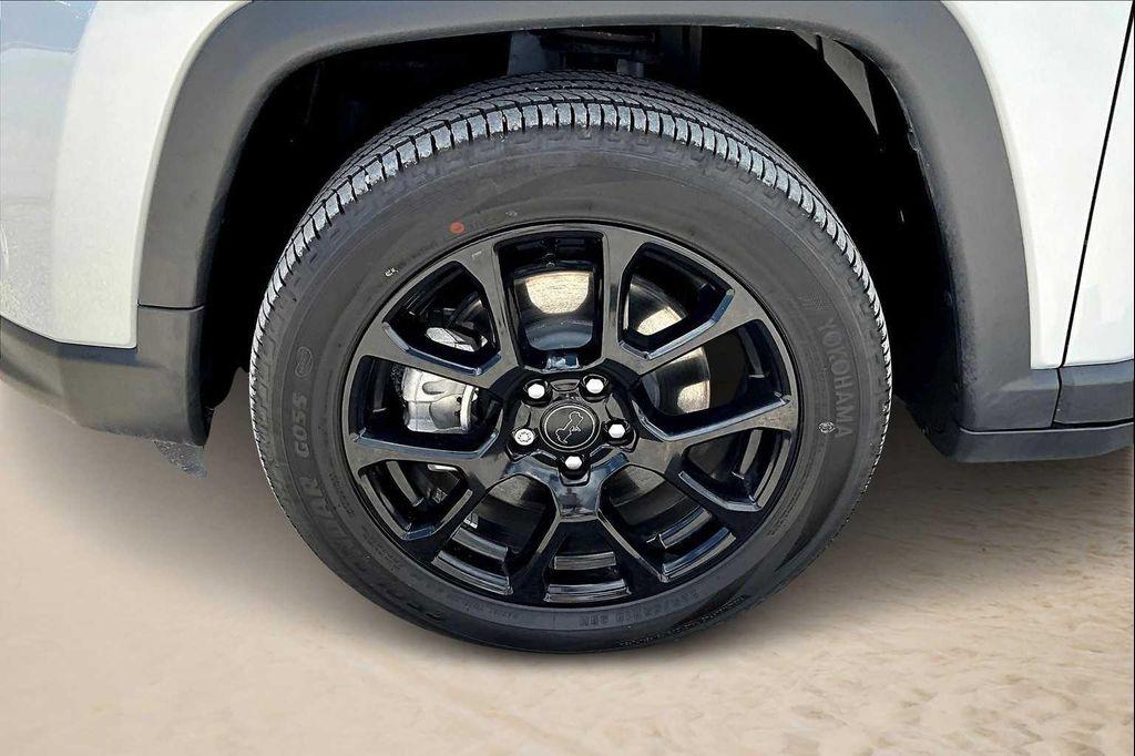 new 2025 Jeep Compass car, priced at $31,341