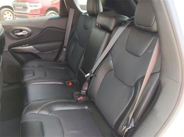 used 2022 Jeep Cherokee car