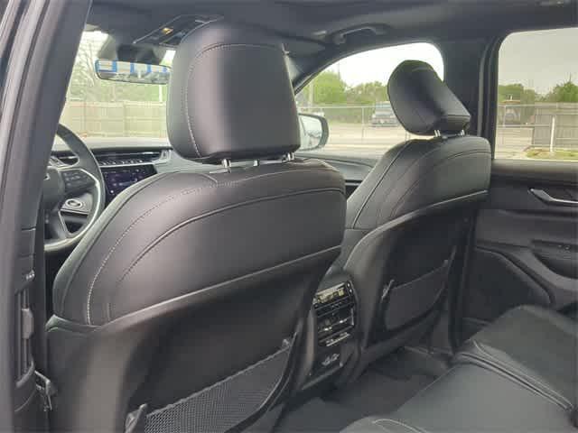 new 2025 Jeep Grand Cherokee L car, priced at $41,966
