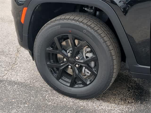 new 2025 Jeep Grand Cherokee L car, priced at $41,966