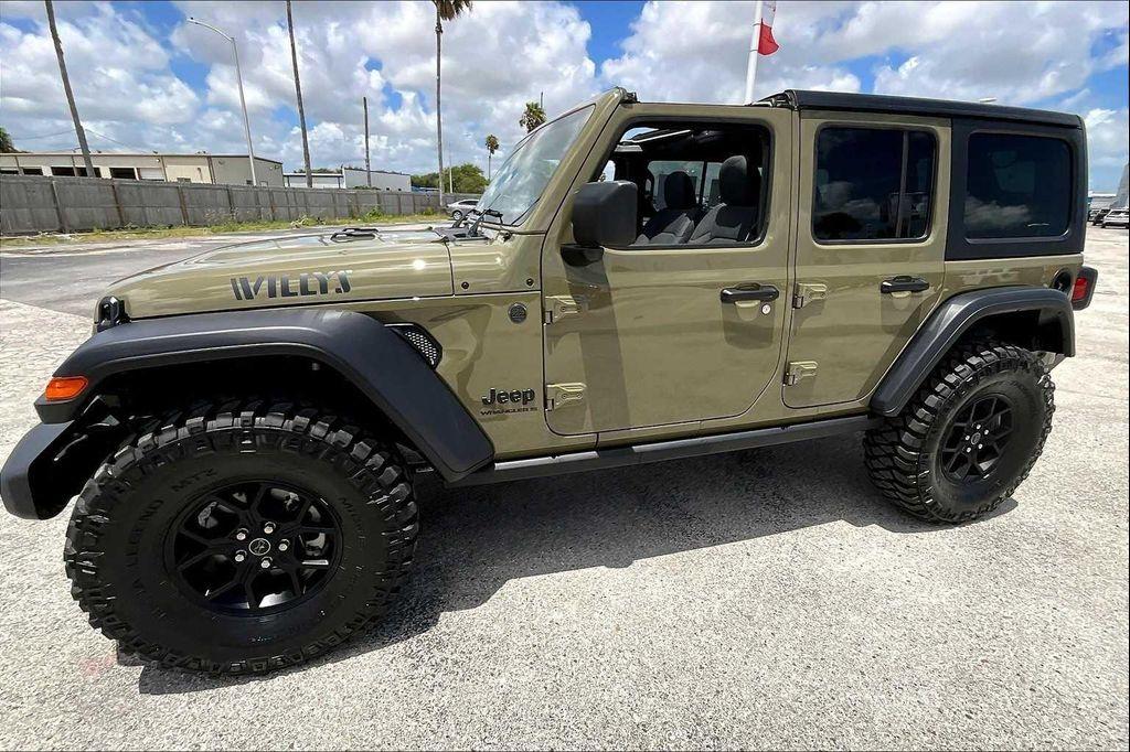 new 2025 Jeep Wrangler car, priced at $61,094