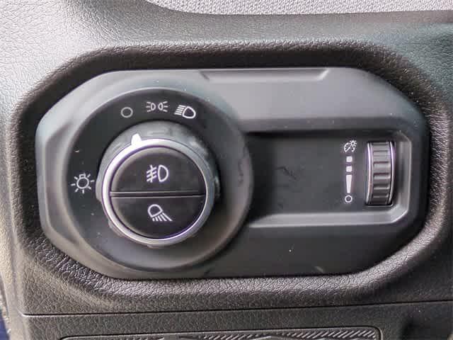 new 2025 Jeep Gladiator car, priced at $43,280