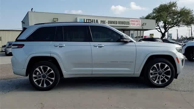 used 2022 Jeep Grand Cherokee car, priced at $35,974