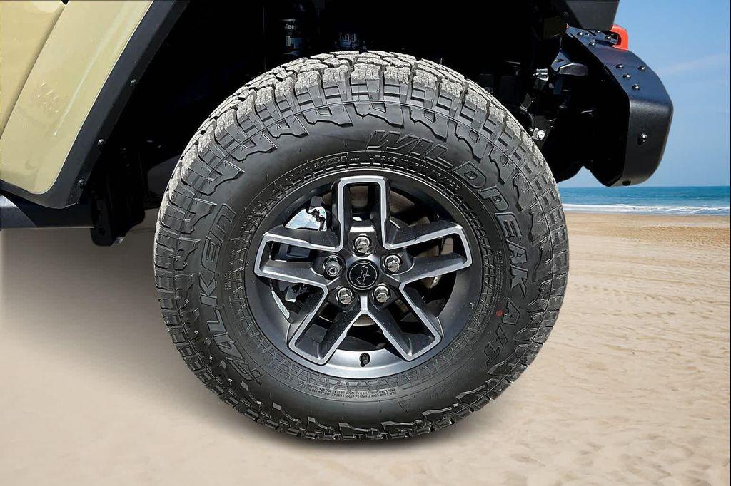 new 2025 Jeep Gladiator car, priced at $54,516