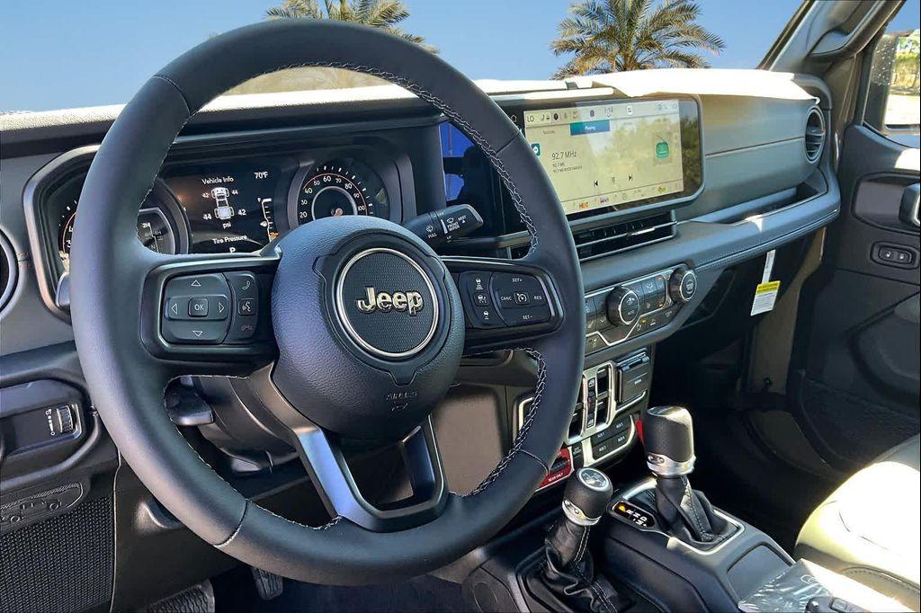 new 2025 Jeep Gladiator car, priced at $54,516