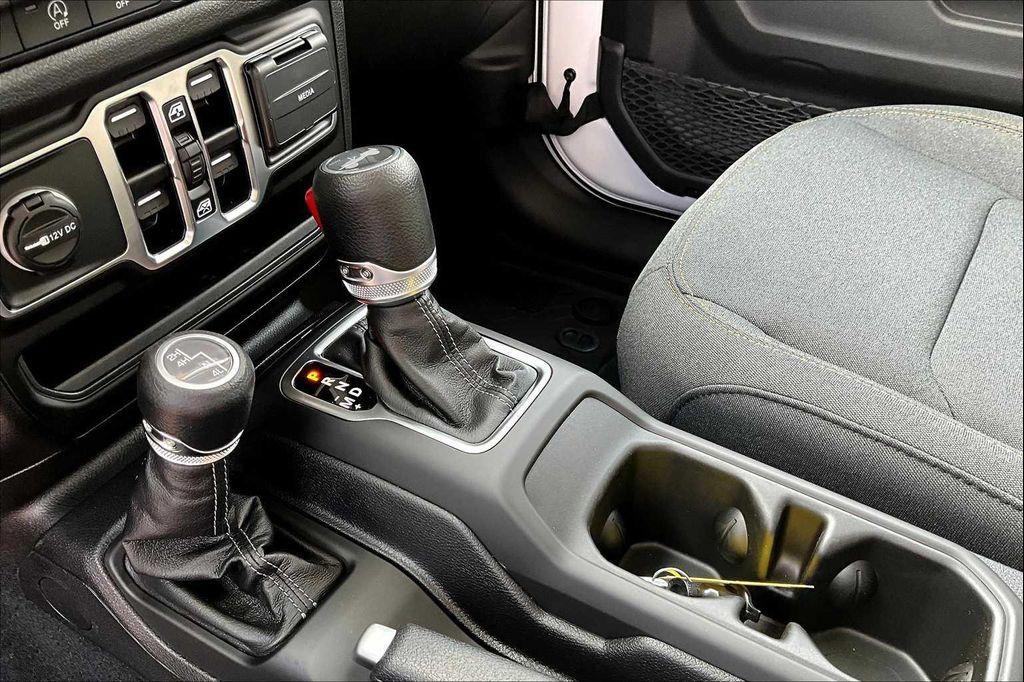 new 2025 Jeep Wrangler car, priced at $37,301