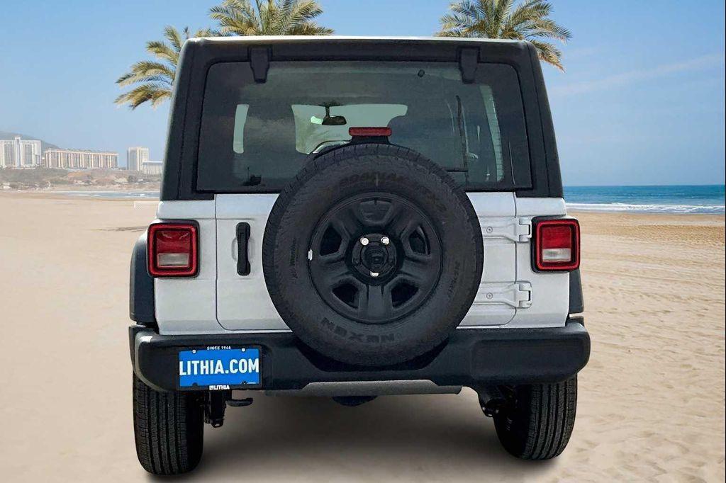 new 2025 Jeep Wrangler car, priced at $37,301