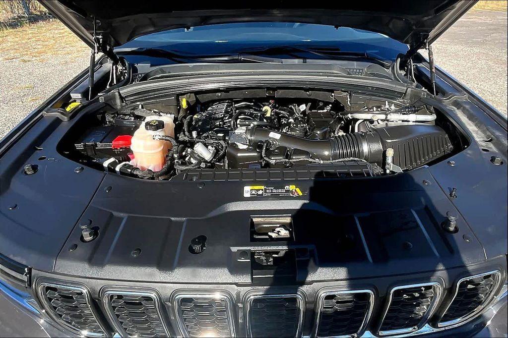 used 2023 Jeep Grand Cherokee L car, priced at $25,674