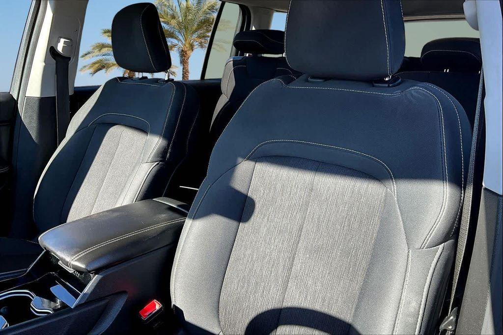 used 2023 Jeep Grand Cherokee L car, priced at $25,674