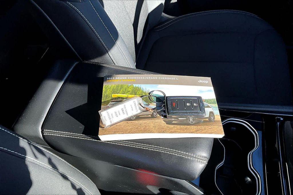 used 2023 Jeep Grand Cherokee L car, priced at $25,674