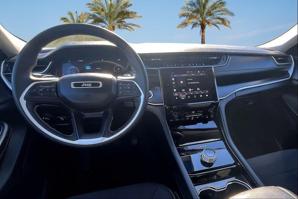 used 2023 Jeep Grand Cherokee L car, priced at $25,674
