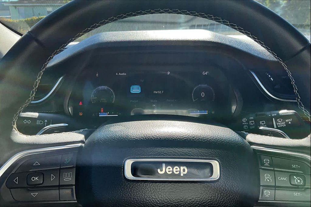 used 2023 Jeep Grand Cherokee L car, priced at $25,674