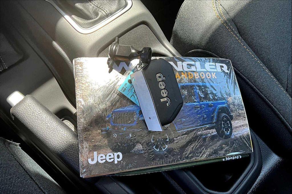 new 2025 Jeep Wrangler car, priced at $44,968