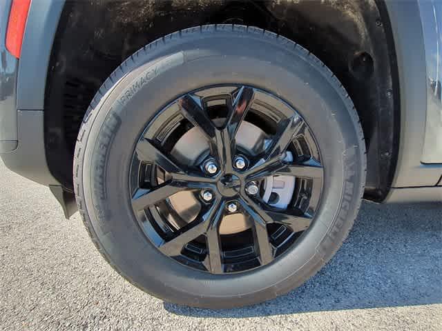 new 2025 Jeep Grand Cherokee L car, priced at $41,401
