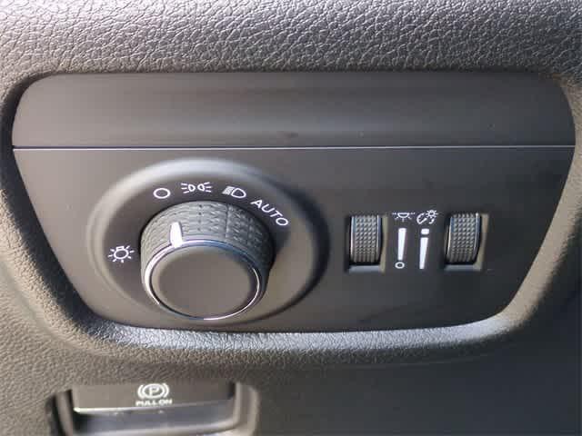 new 2025 Jeep Grand Cherokee L car, priced at $41,401