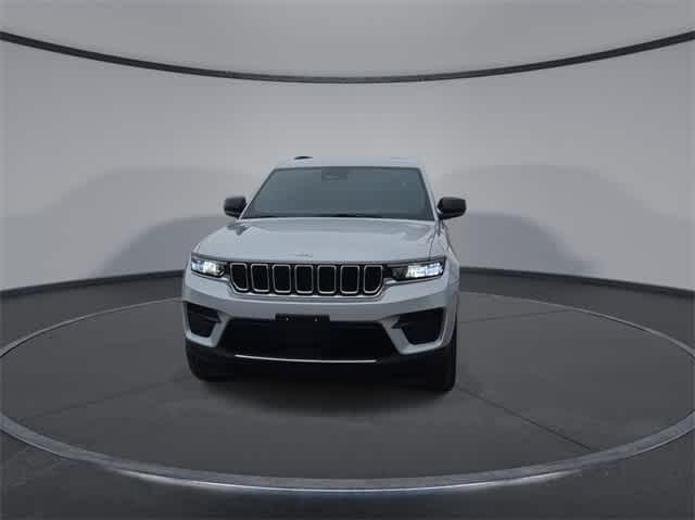 new 2025 Jeep Grand Cherokee car, priced at $36,999