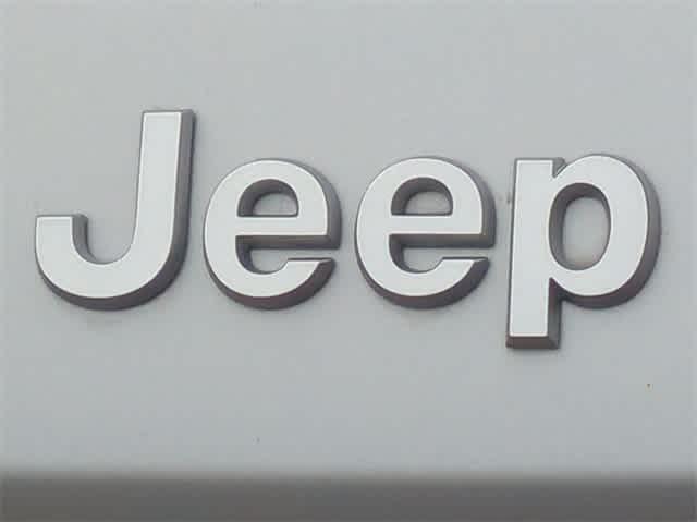 new 2025 Jeep Grand Cherokee car, priced at $36,999