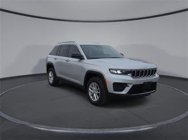 new 2025 Jeep Grand Cherokee car, priced at $36,999