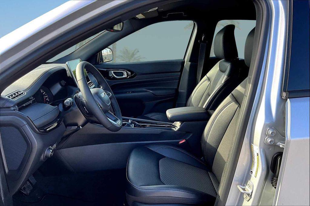 new 2026 Jeep Compass car, priced at $32,185