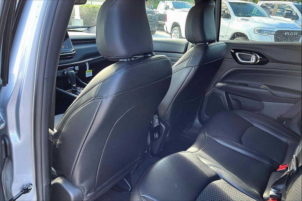 new 2026 Jeep Compass car, priced at $32,185